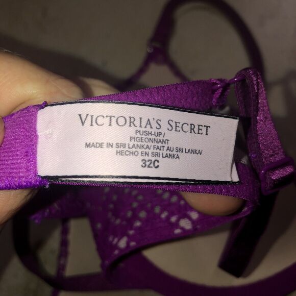 Victoria's Secret Purple Crochet Lace Push Up Underwire Bra Sz 32C - Picture 4 of 4